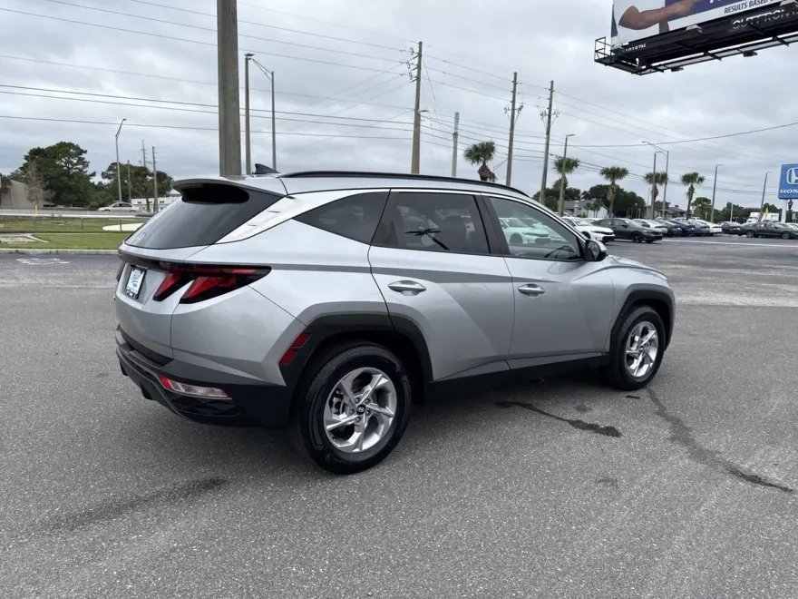 2024 Hyundai Tucson SEL photo 1