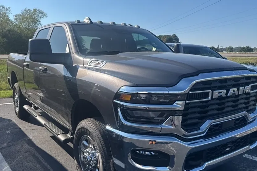 2025 Ram 2500 Tradesman photo 1