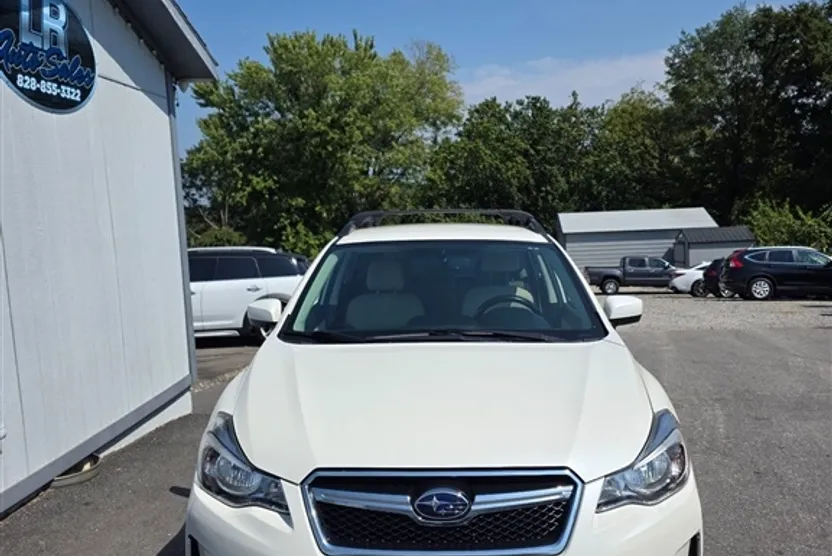 2016 Subaru Crosstrek Premium photo 1