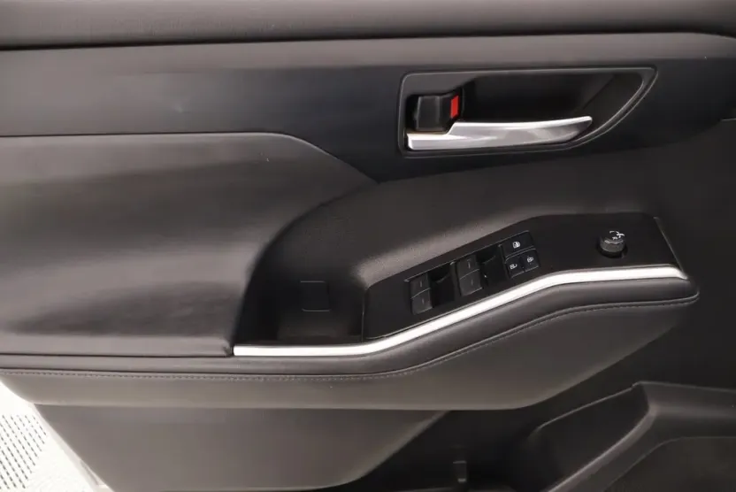 2021 Toyota Highlander XLE photo 1