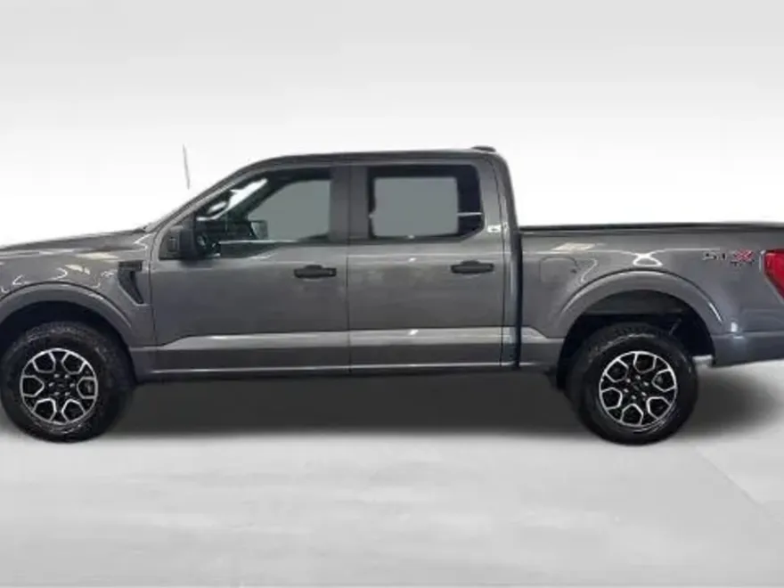 2023 Ford F-150 XL photo 1