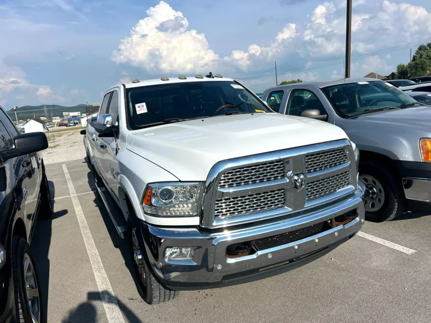 2017 Ram 1500 Tradesman photo 1