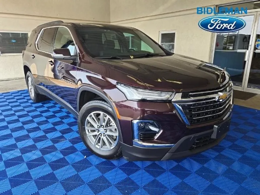 2023 Chevrolet Traverse Leather photo 1