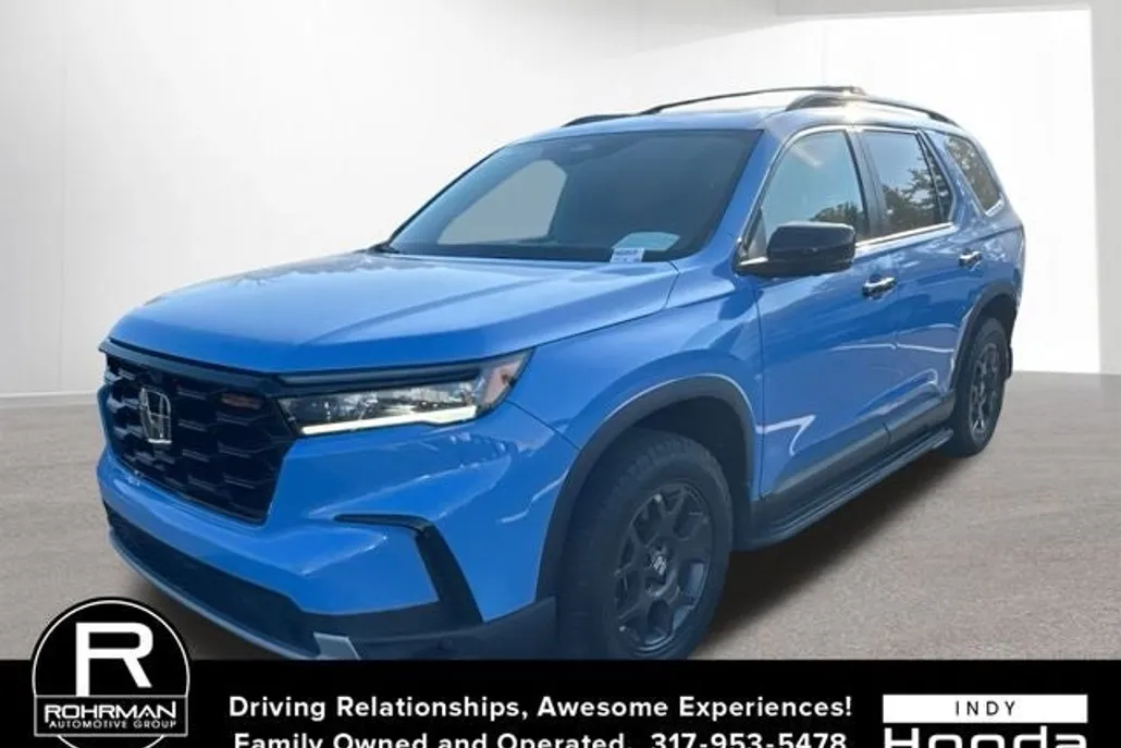 2023 Honda Pilot TrailSport photo 1