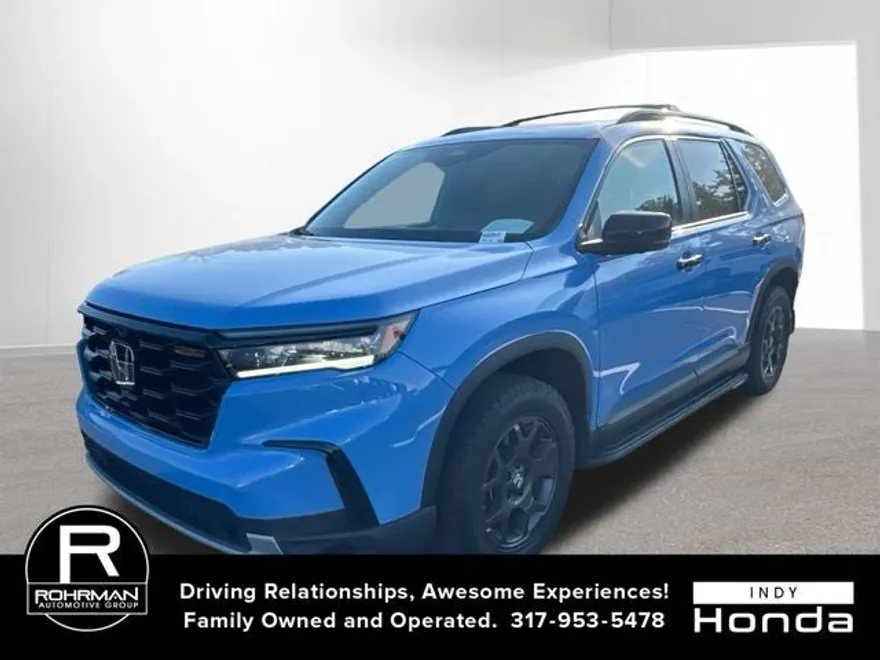 2023 Honda Pilot TrailSport photo 1