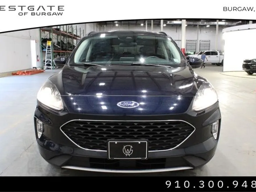 2021 Ford Escape SEL photo 1