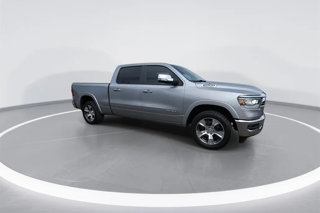 2022 Ram 1500 Laramie photo 1