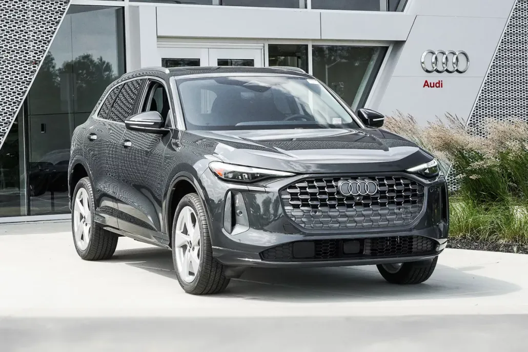 2025 Audi Q5 Premium Plus photo 1