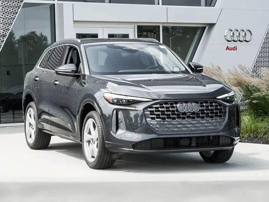 2025 Audi Q5 Premium Plus photo 1