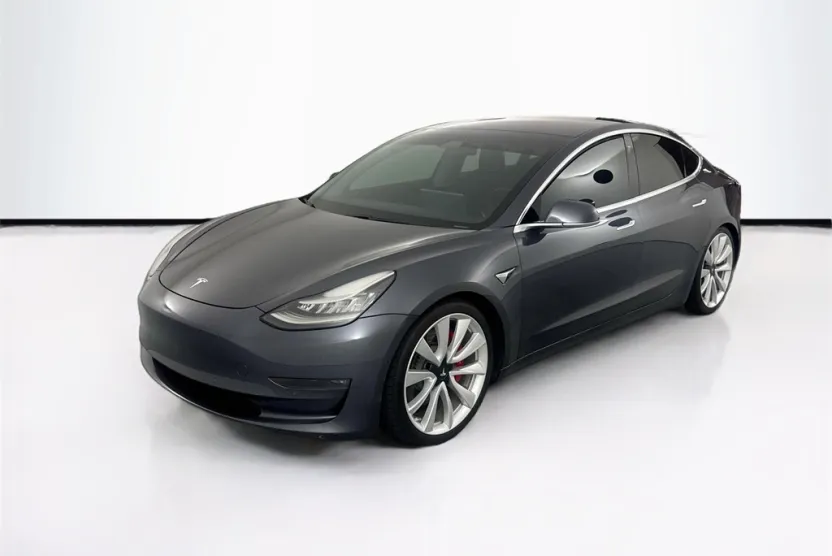 2018 Tesla Model 3 Long Range photo 1