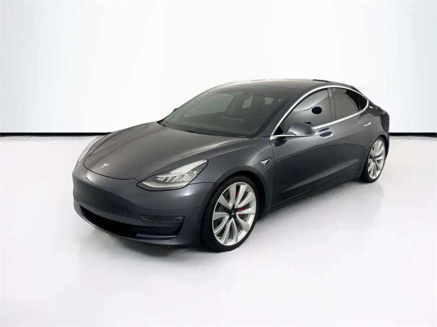 2018 Tesla Model 3 Long Range photo 1