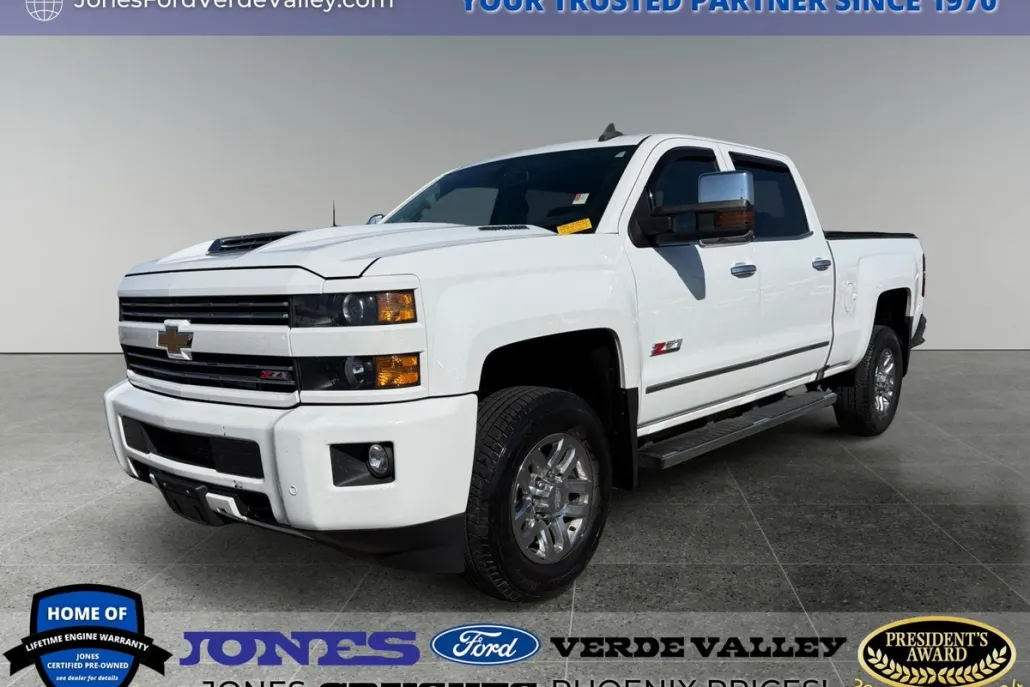2017 Chevrolet Silverado 3500HD LTZ photo 1