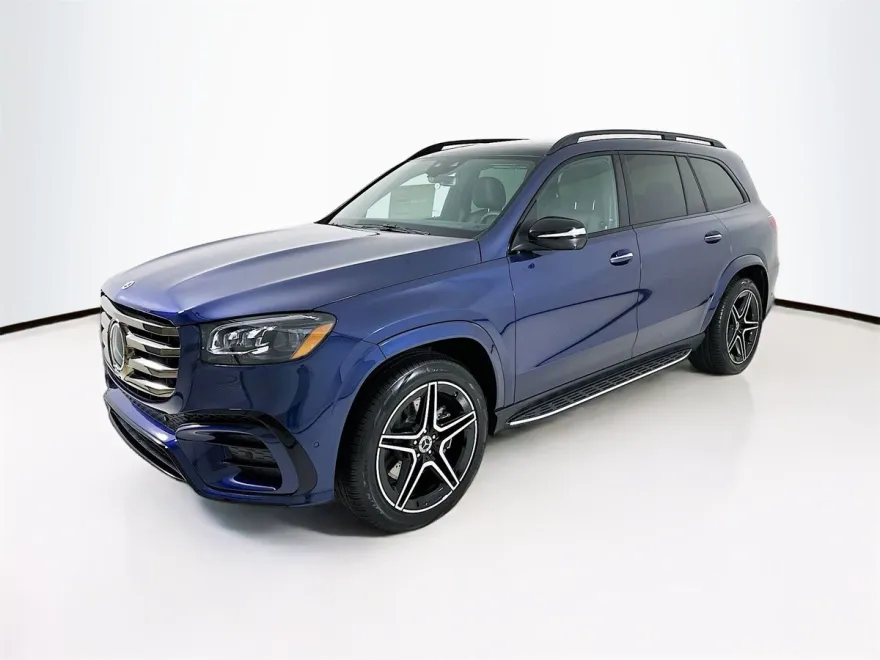 2026 Mercedes Benz GLS 450 4MATIC photo 1