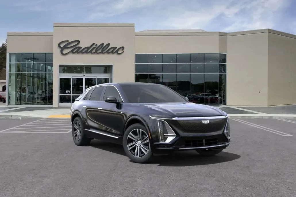 2025 Cadillac Lyriq Luxury photo 1