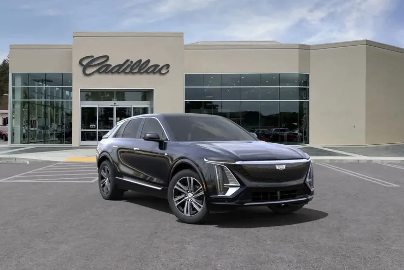 2025 Cadillac Lyriq Luxury photo 1