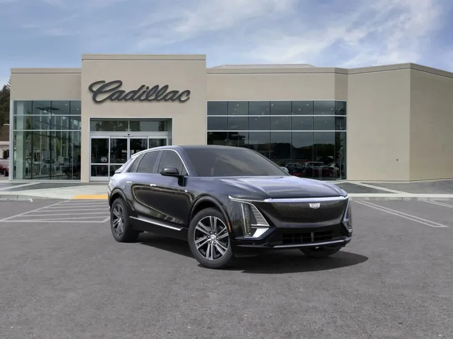2025 Cadillac Lyriq Luxury photo 1
