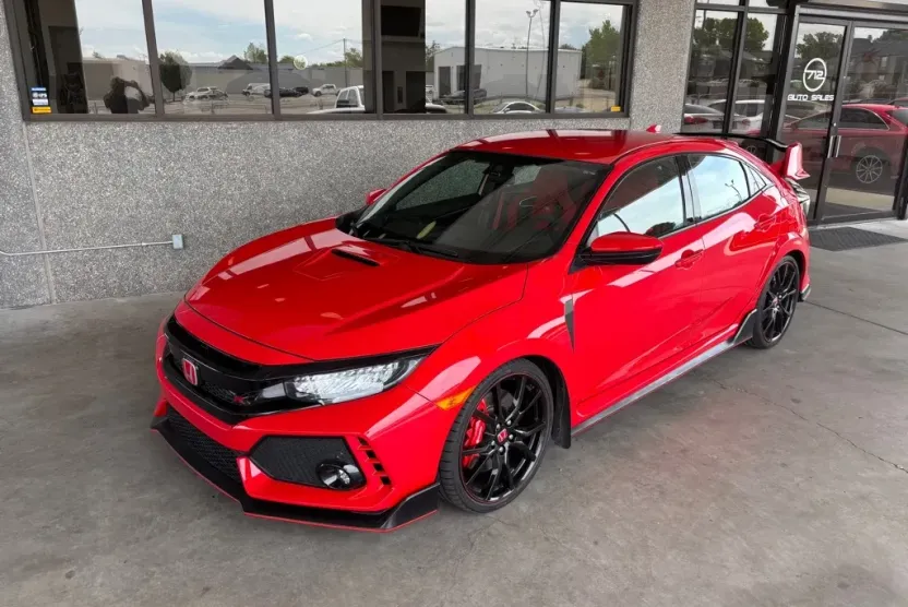 2018 Honda Civic Type R Touring photo 1