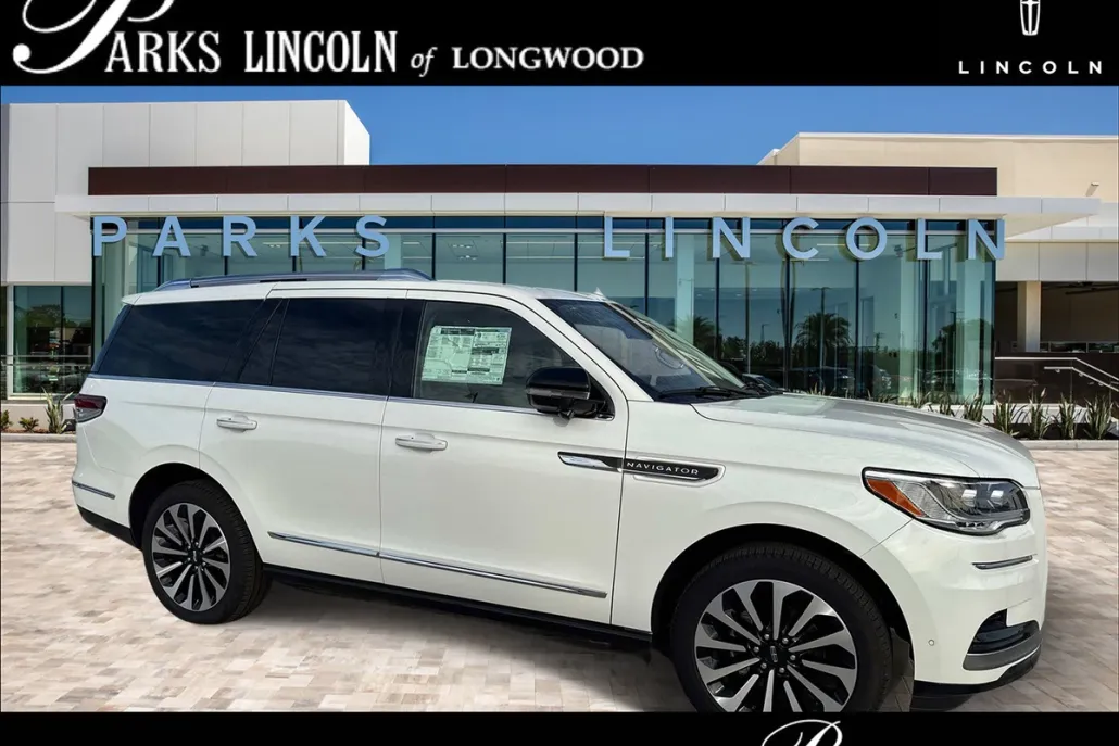 2024 Lincoln Navigator Reserve photo 1