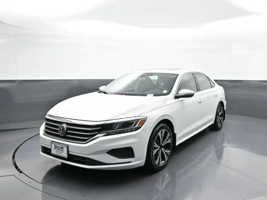 2021 Volkswagen Passat 2.0T SE photo 1
