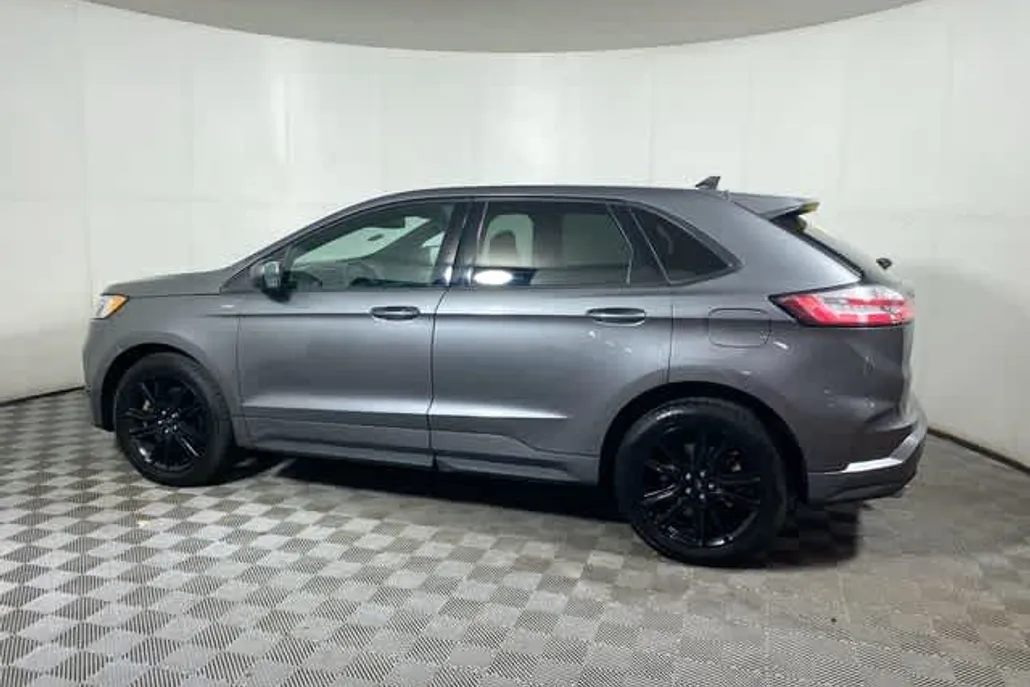 2021 Ford Edge ST-Line photo 1