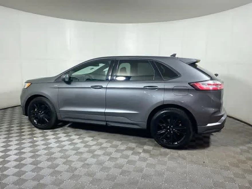 2021 Ford Edge ST-Line photo 1