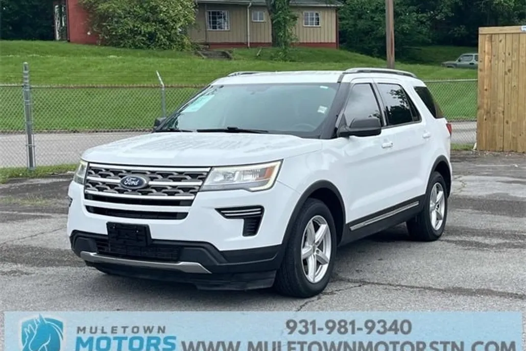 2018 Ford Explorer XLT photo 1