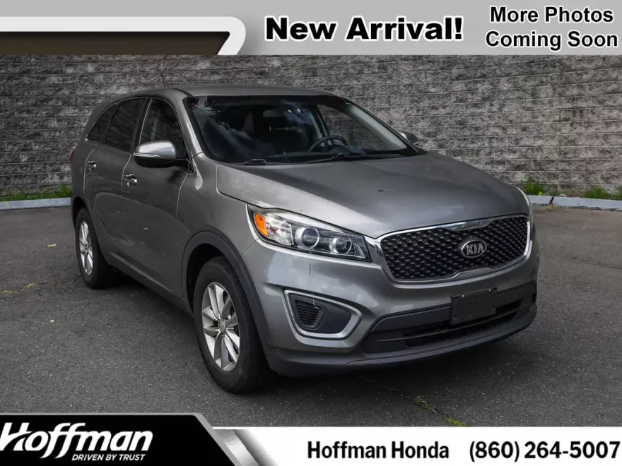 2016 Kia Sorento L photo 1