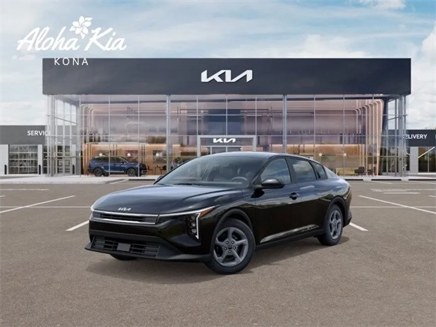2025 Kia K4 LXS photo 1