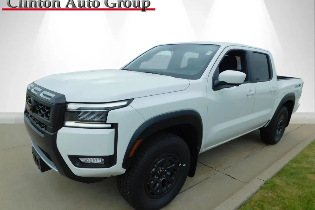 2025 Nissan Frontier PRO-4X photo 1