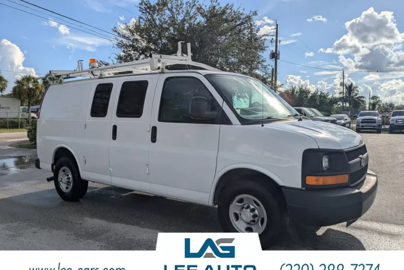 2015 Chevrolet Express Cargo Van 2500 photo 1