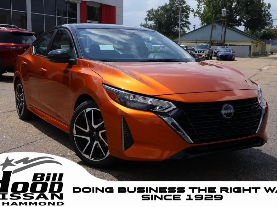 2025 Nissan Sentra SR photo 1