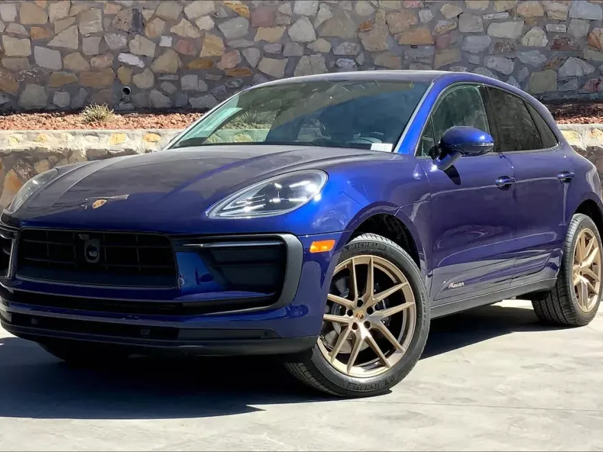 2024 Porsche Macan T photo 1