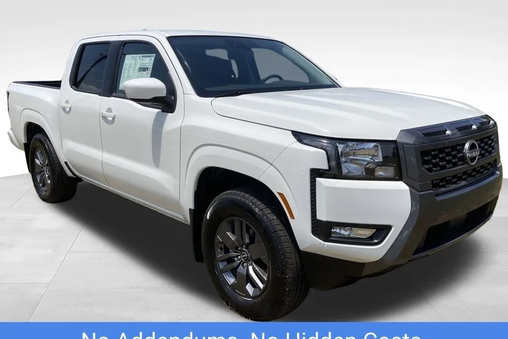 2025 Nissan Frontier SV photo 1