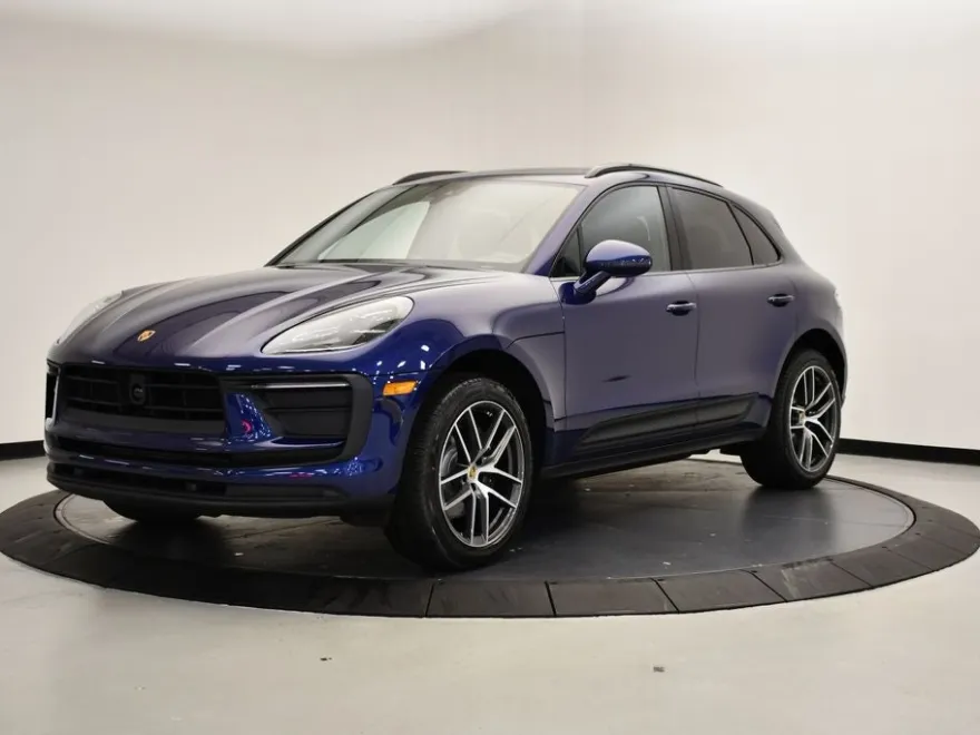 2025 Porsche Macan Base photo 1