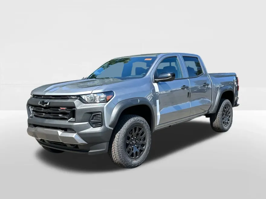 2026 Chevrolet Colorado Trail Boss photo 1