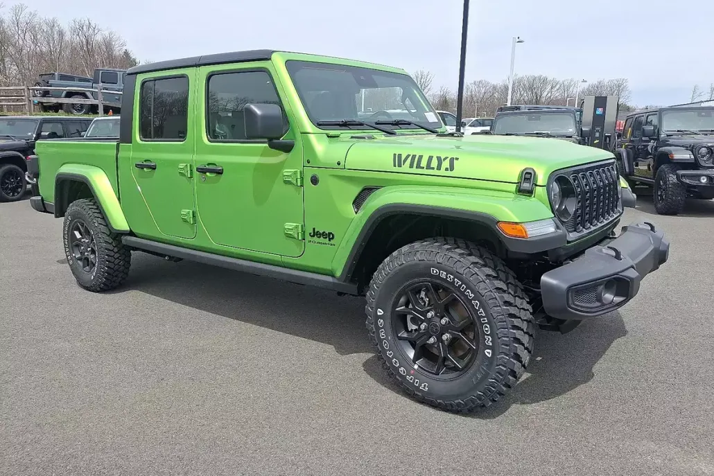 2025 Jeep Gladiator Willys photo 1