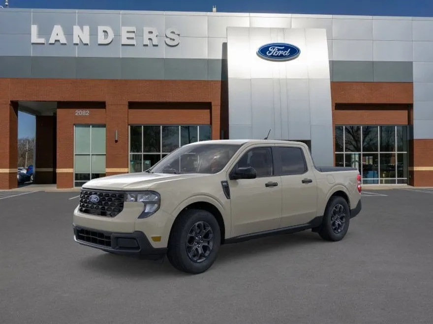 2025 Ford Maverick XLT photo 1