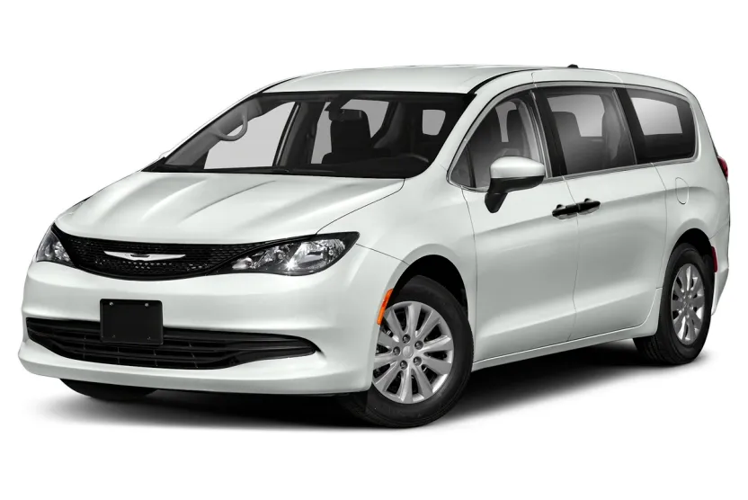 2020 Chrysler Voyager L photo 1