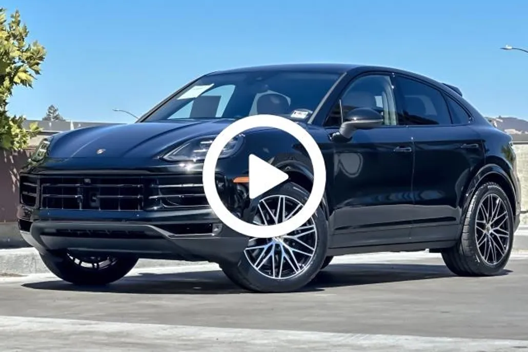 2025 Porsche Cayenne Coupe photo 1