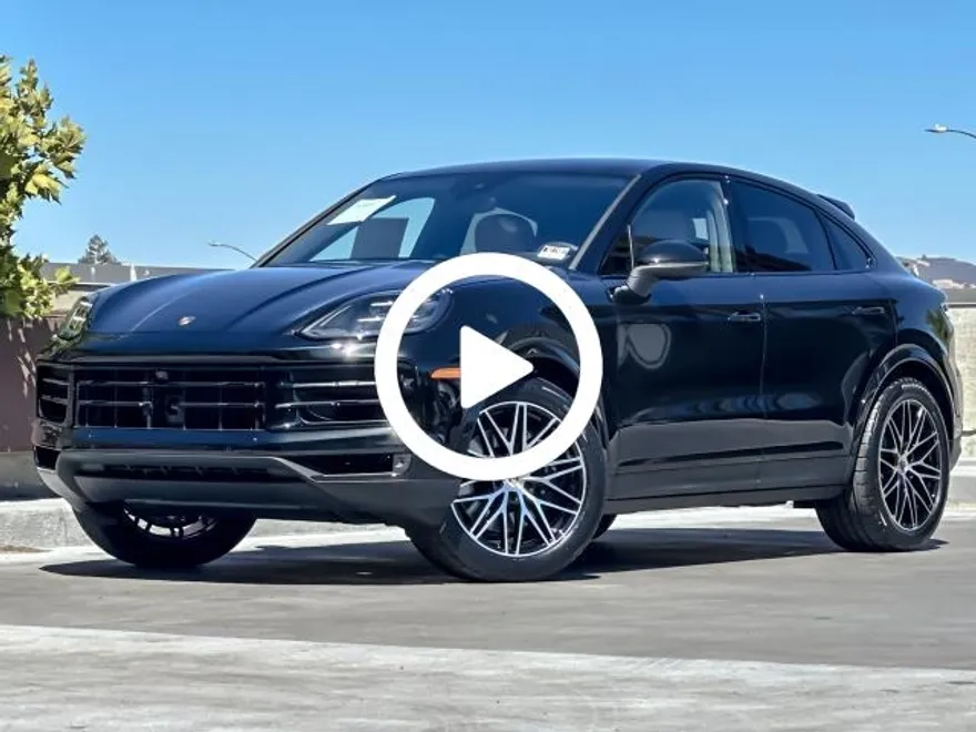2025 Porsche Cayenne Coupe photo 1