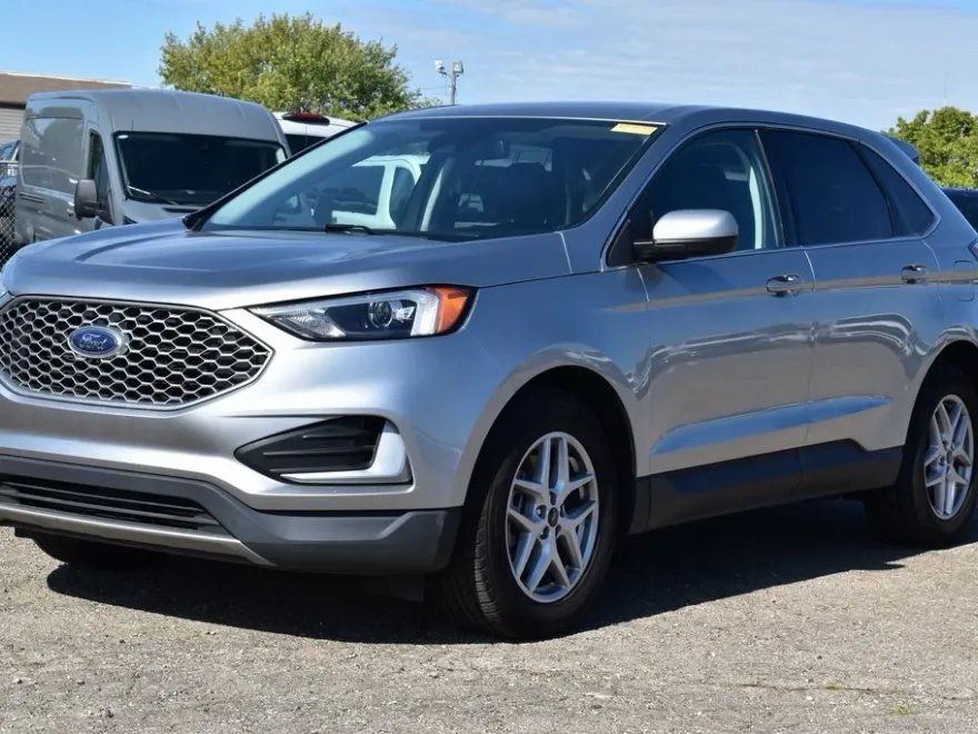 2023 Ford Edge SEL photo 1