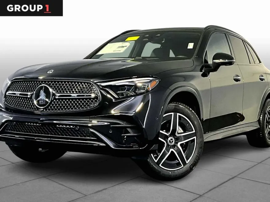 2026 Mercedes Benz GLC 300 4MATIC photo 1