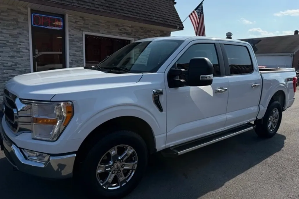 2022 Ford F-150 XLT photo 1