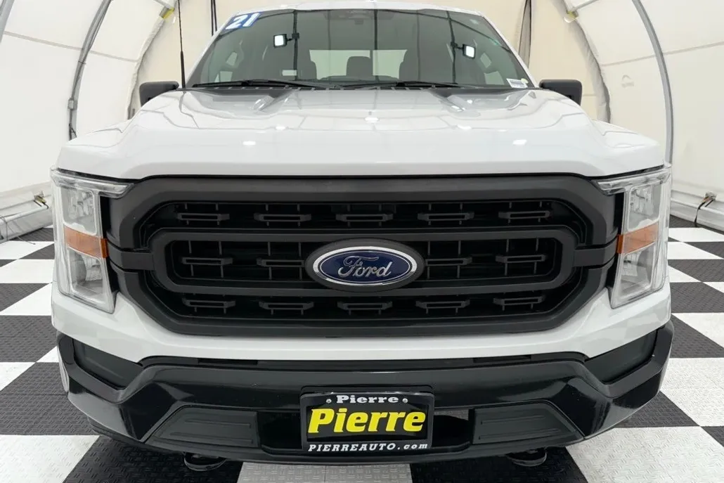 2021 Ford F-150 XL photo 1