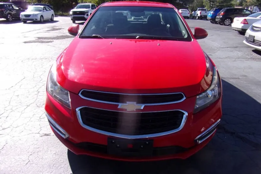 2016 Chevrolet Cruze photo 1