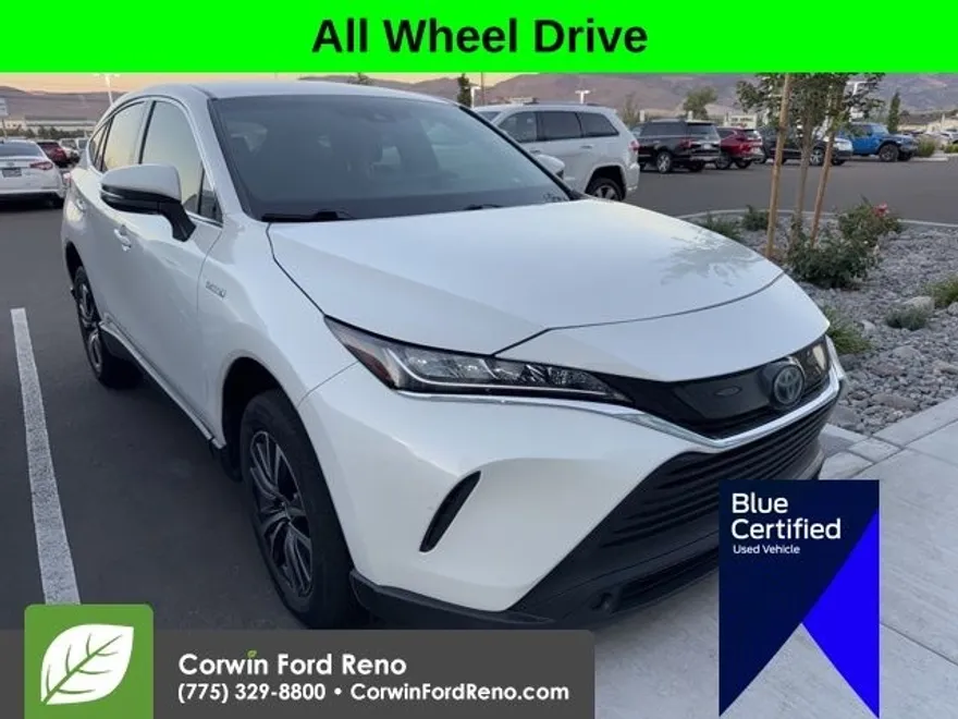 2021 Toyota Venza LE photo 1