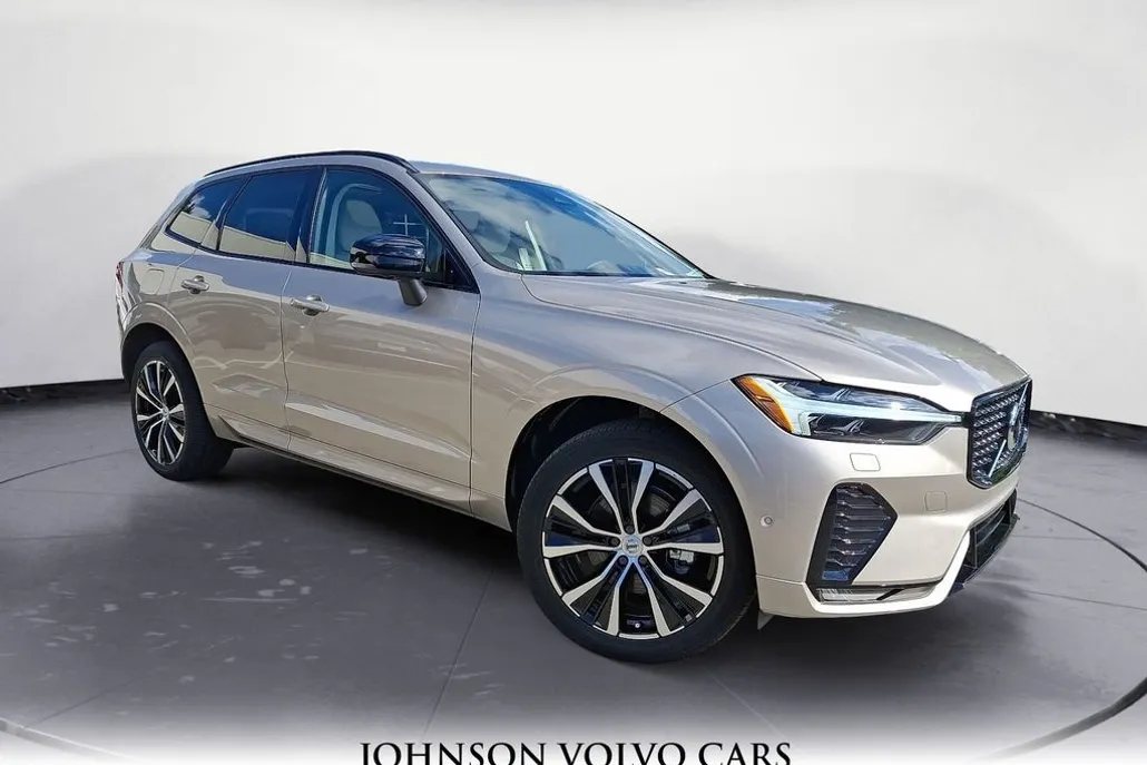 2025 Volvo XC60 B5 Plus photo 1