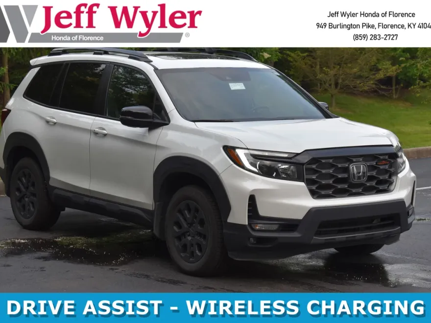 2023 Honda Passport TrailSport photo 1