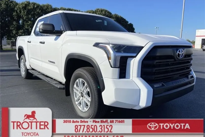 2026 Toyota Tundra SR5 CrewMax photo 1