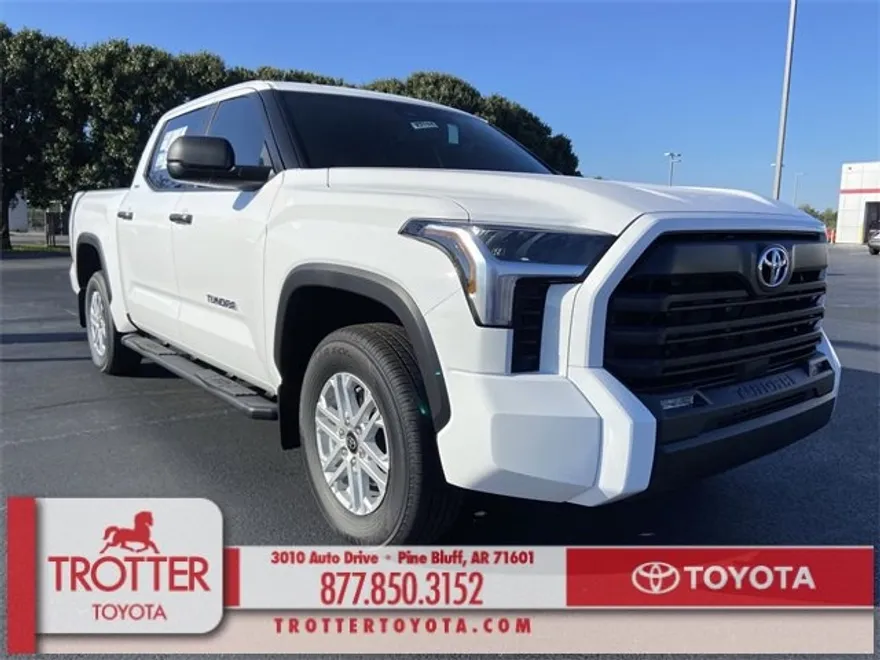 2026 Toyota Tundra SR5 CrewMax photo 1